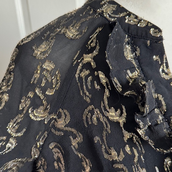 Lilly Pulitzer Black and Gold Patterned Blouse - Picture 7 of 16